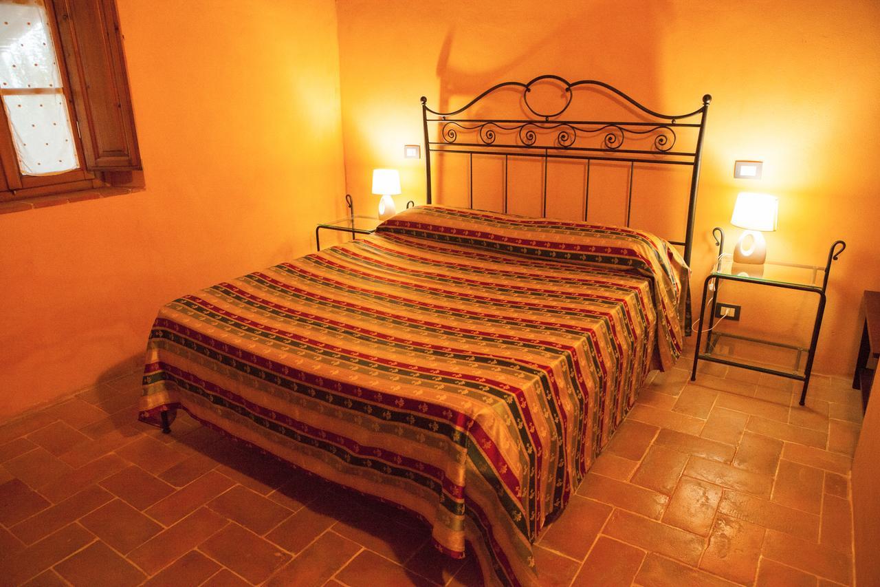 Casa Vacanze "Casale Al Pino" Riparbella Zewnętrze zdjęcie
